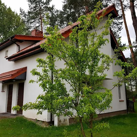 Osrodek Nad Jeziorem - Radew 假日公园
