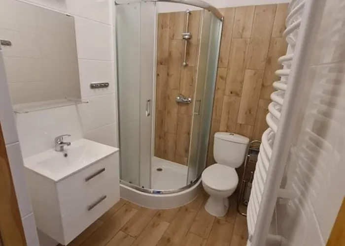 Osrodek Nad Jeziorem - Radew ホリデーパーク *